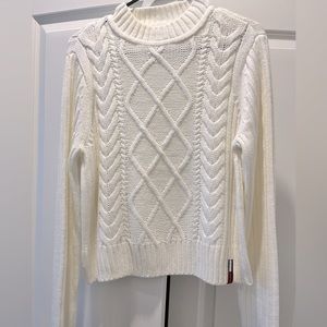 NWOT Beautiful off-white Sweater